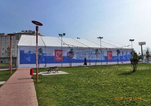 2013 / ICE RINK IN GUNGOREN / 