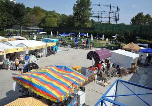 2013 / GARDEN SALE IN KUCUKCIFTLIKPARK / 