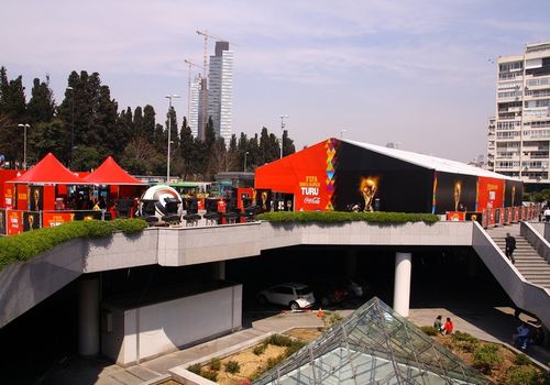 2010 / CEVAHİR AVM'DE COCA COLA ÇADIRLARI / 
