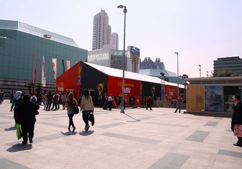 2010 / CEVAHİR AVM'DE COCA COLA ÇADIRLARI / 