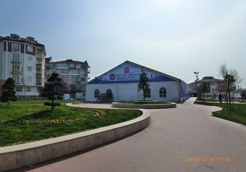 2013 / ICE RINK IN GUNGOREN / 