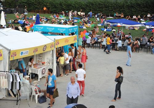2013 / GARDEN SALE IN KUCUKCIFTLIKPARK / 